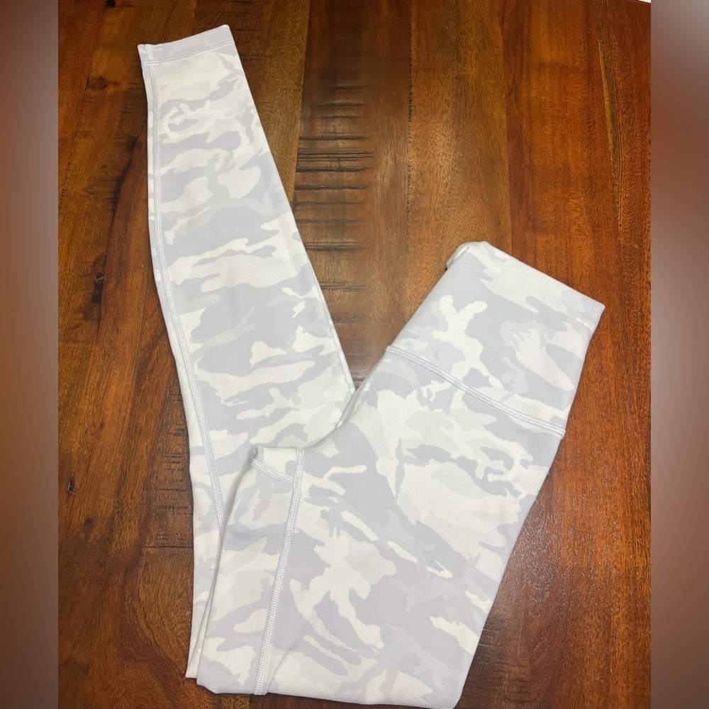 Lululemon Wunder Under High Rise Tight 28” – Inconspicuous Camo Jacquard Alpine - Picture 4 of 6